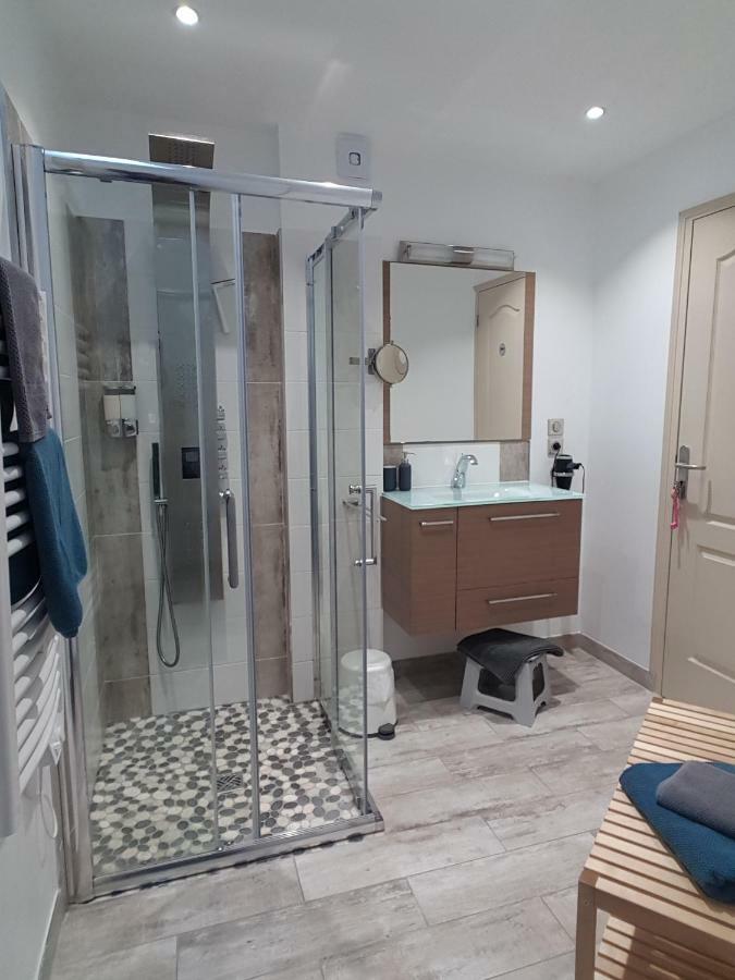 "O Tour'S Angels" Febvotte Apartment ตูร์ ภายนอก รูปภาพ